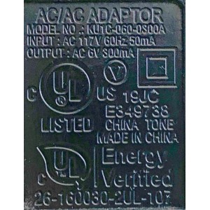 CARGADOR / ADAPTADOR DE FUENTE DE ALIMENTACION AC/AC / NUMERO DE PARTE KU1C-060-0300A / E349738 / 19JC / ENTRADA VCA 117V 60HZ 50MA / SALIDA VCD 6V 300MA / MODELO KU1C-060-0300A